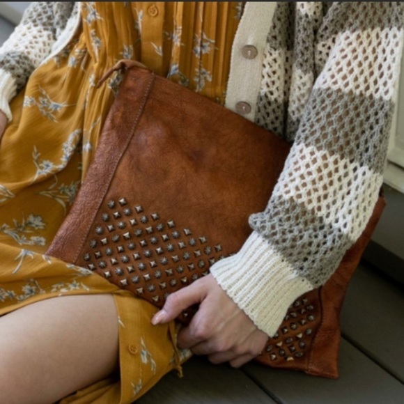 LAST ONE ☝️Leather Studded Shoulder Bag - Picture 1 of 7
